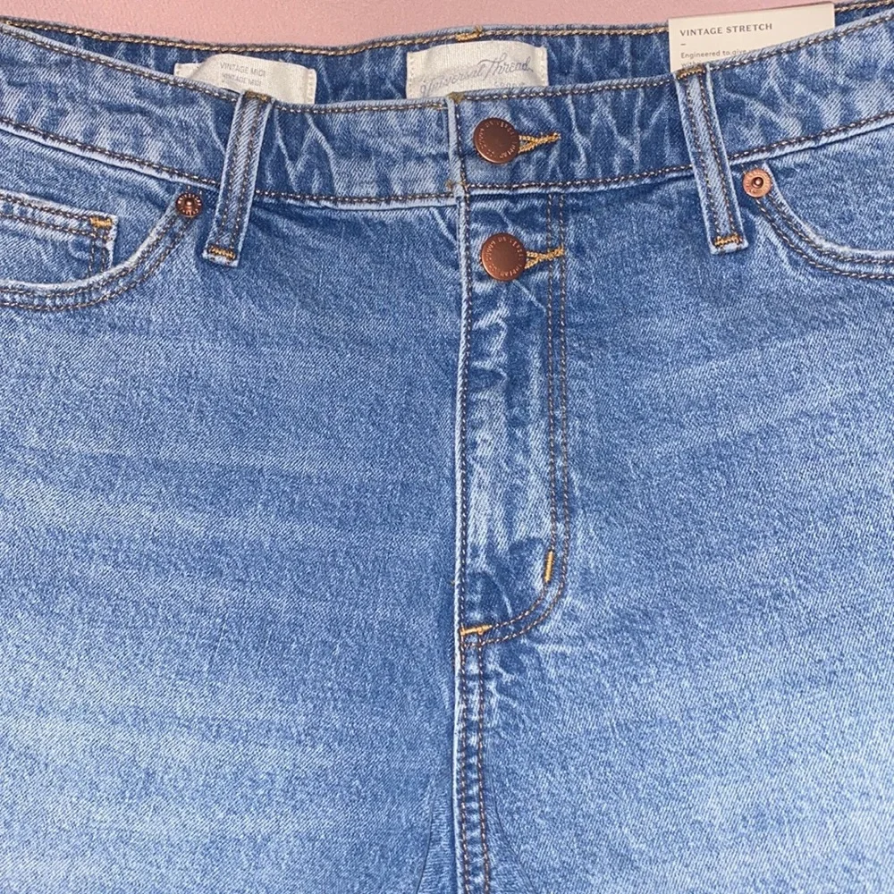 Universal Thread NWT Vintage Midi shorts size 10 - Picture 2 of 7